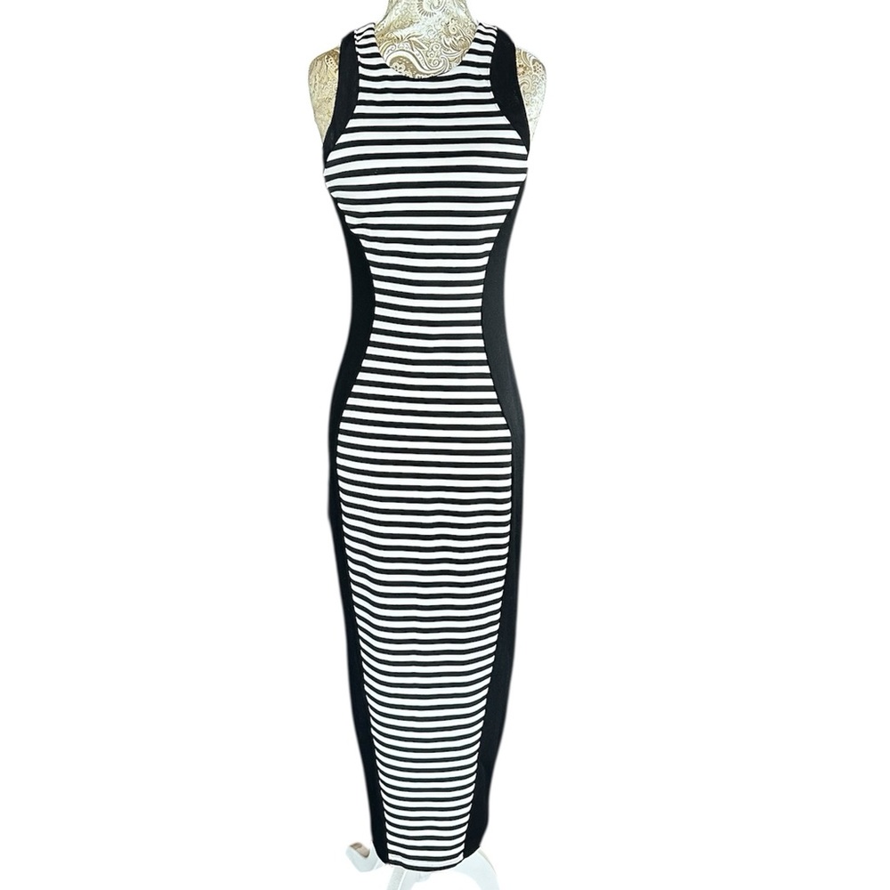 Sexy Hot Miami Styles Stretchy Black and White Striped Bodycon Dress Size Medium - Picture 1 of 7